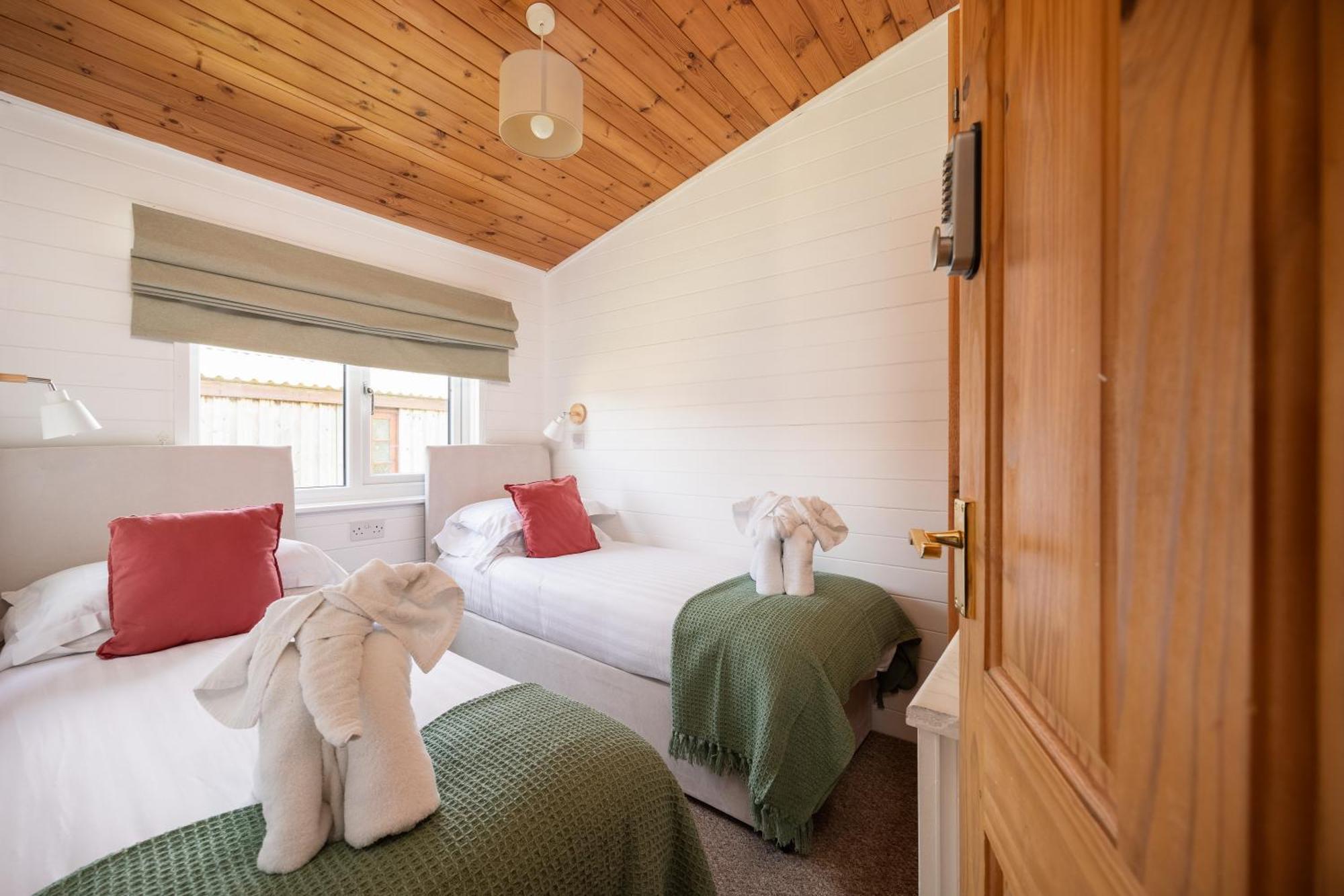 West Chalet At Tapnell Farm Yarmouth  Exterior foto